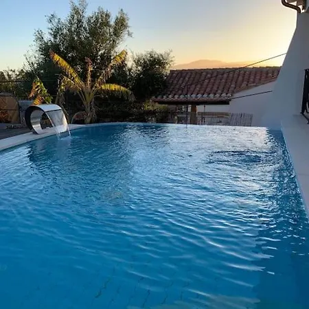 Loft Con Piscina Privata A 200 Mt Dalla Spiaggia